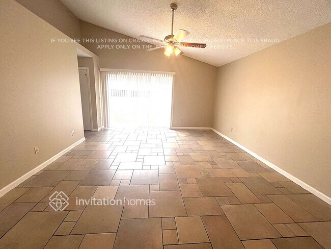 Foto del edificio - 10717 Brice Ct