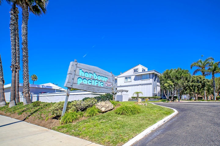 Primary Photo - 16932 Pacific Coast Hwy