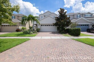 Building Photo - 7214 Paradiso Dr