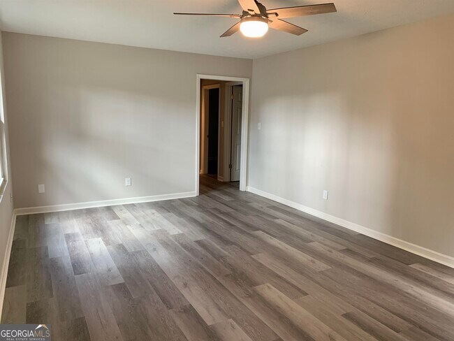 Building Photo - 6609 Selman Dr
