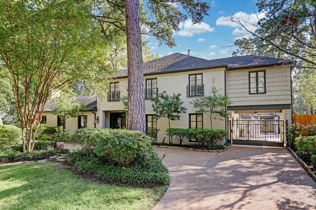 Building Photo - 9 Pine Forest Cir