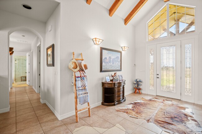 Foto del edificio - 140 Youngs Prairie Rd