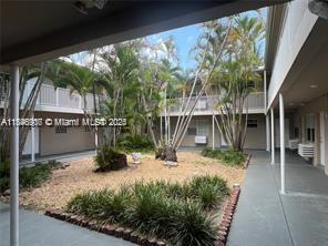 Building Photo - 6511 Santona St