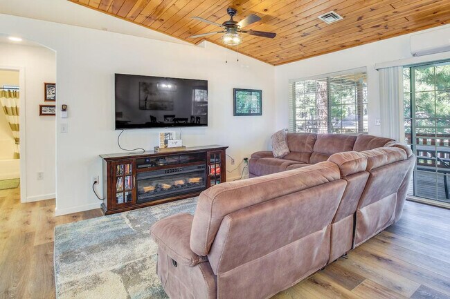 Foto del edificio - 311 S 16th St