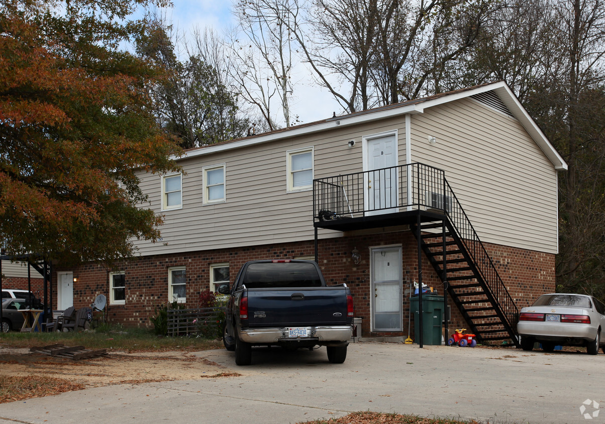 Building Photo - 1128 Hearthside St