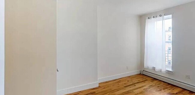 Foto del edificio - 1057 Jefferson Ave