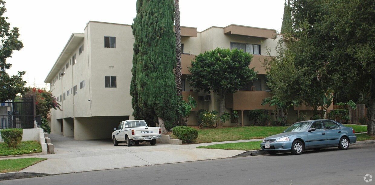 Primary Photo - 641 Mar Vista Ave