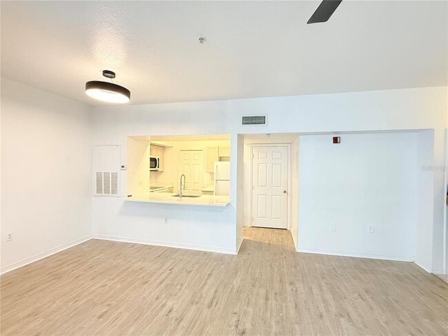 Building Photo - 2314 Mid Town Terrace