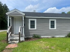 Building Photo - 601 Pate St