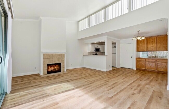 Building Photo - 5325 Newcastle Ave