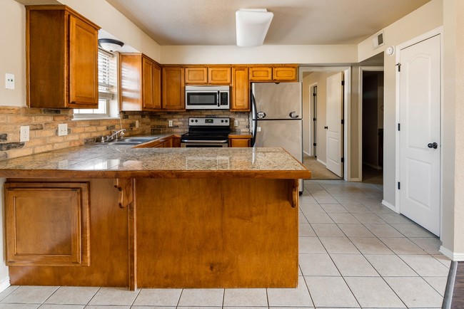 Interior Photo - Summit Court Townhomes