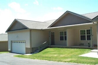 Building Photo - 3982 Howard Gap Rd