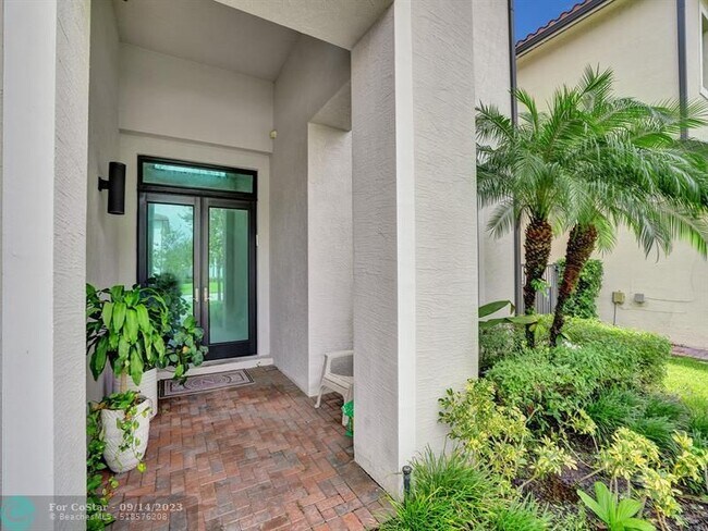 Building Photo - 5742 Brookfield Cir