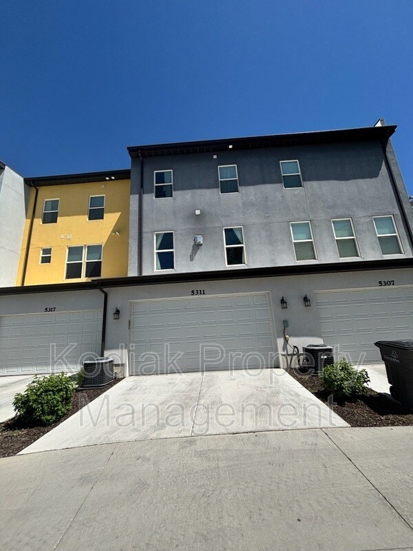 Foto del edificio - 5311 Canary Grass Wy