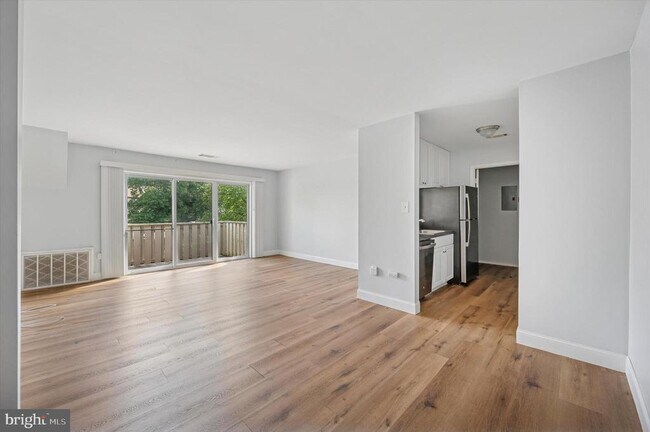 Foto del edificio - 206 Hickory Ct