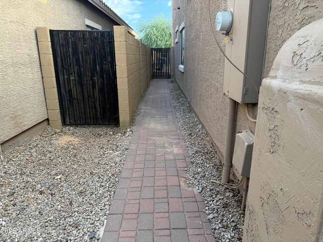 Building Photo - 5338 W Maldonado Rd