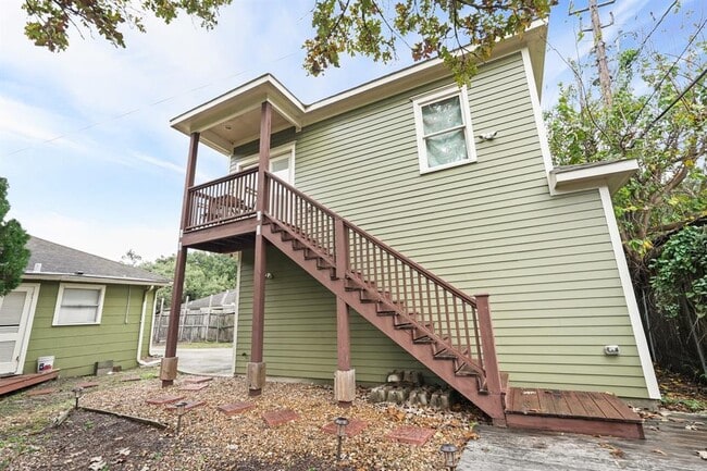 Building Photo - 4406 Clay St