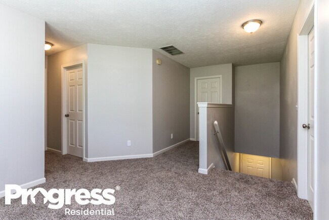 Building Photo - 6426 Breezeway Ct