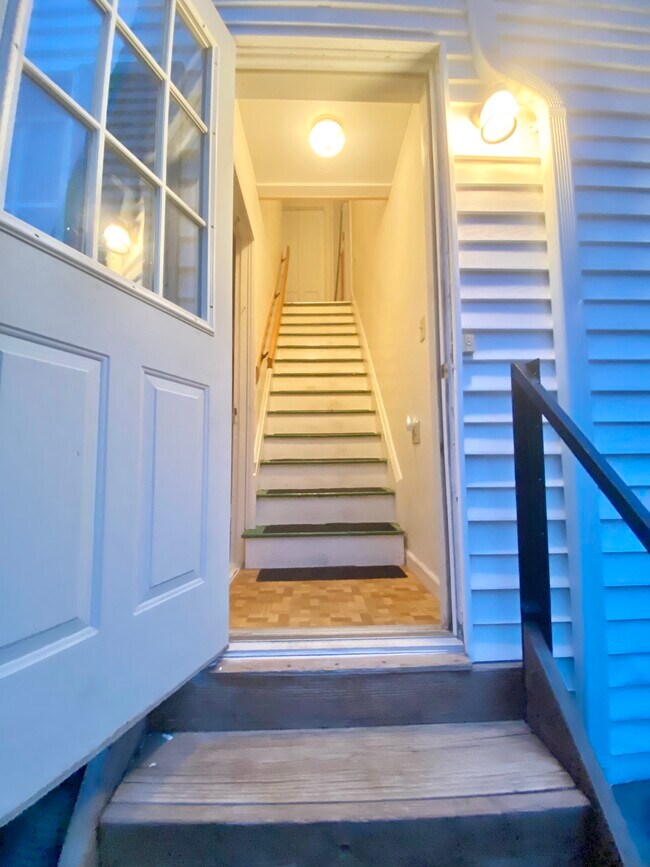 Apartment entrance - 412 Pearl Lake Rd