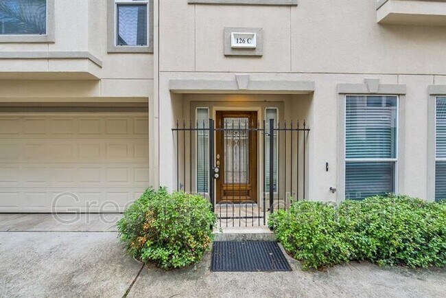 Building Photo - 126 Detering