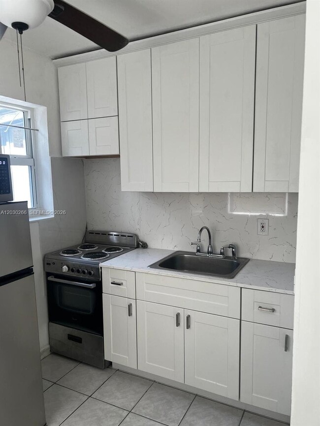 Foto del edificio - 1821 SW 7th St