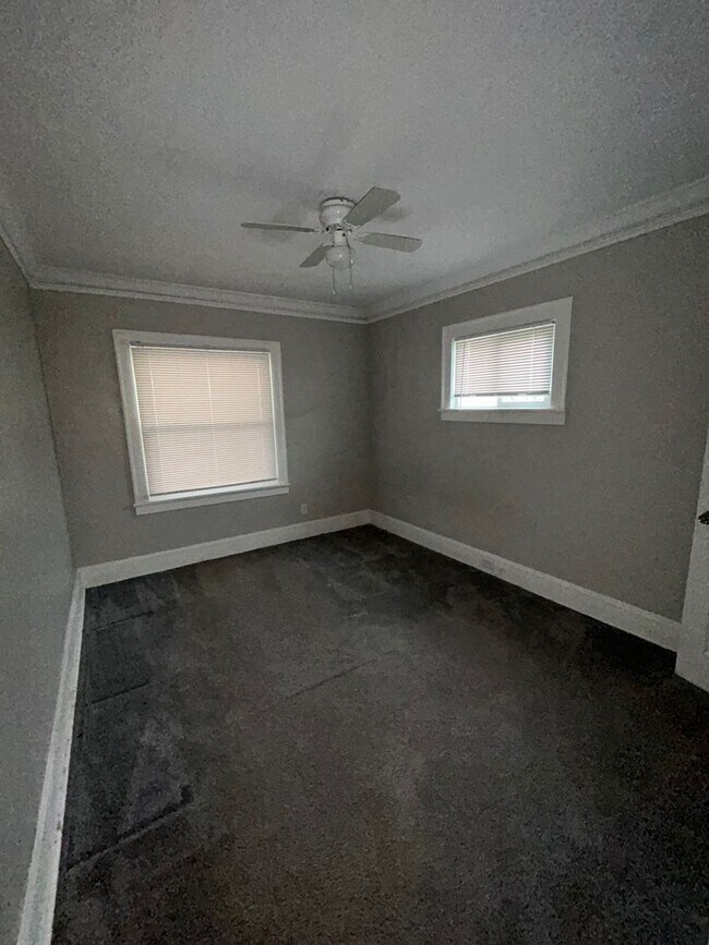 Foto del edificio - 4067 E 143rd St