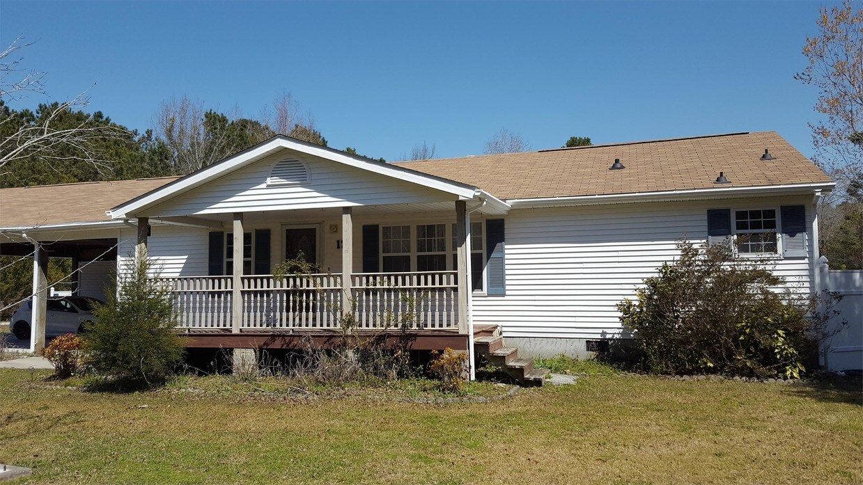 133 Pearson Ln, Hampstead, NC 28443 House for Rent in Hampstead, NC