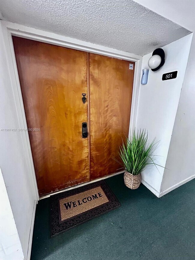 Foto del edificio - 11750 SW 18th St