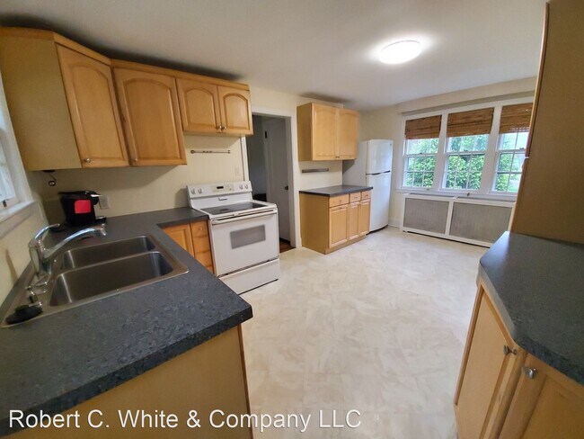 Building Photo - 4 br, 2 bath House - 676 Palisado Ave