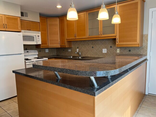 Building Photo - 1422 Carol Court