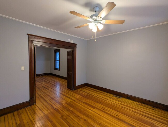 Foto del edificio - 60 McElwain Ave