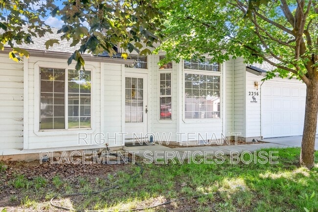 Foto del edificio - 2256 N Pawnee Ln