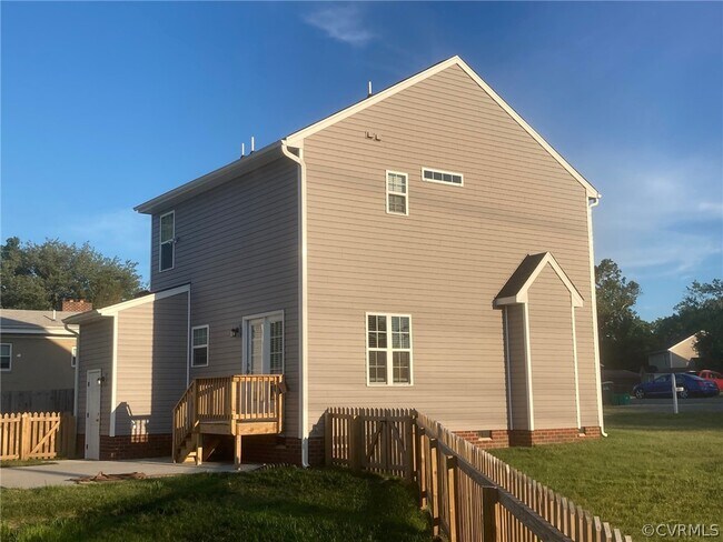 Building Photo - 6917 Chelton Rd