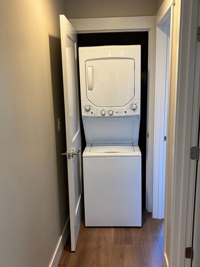 Foto del edificio - 63455 N Hwy 97