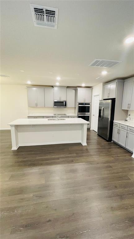 Building Photo - 2934 Crest Dr