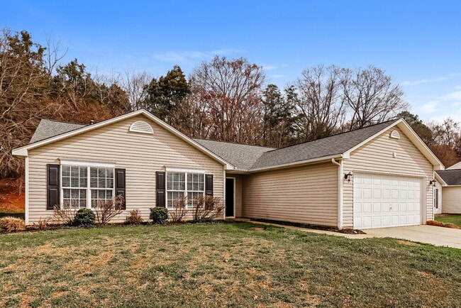 Foto del edificio - 2082 Chapel Creek Rd