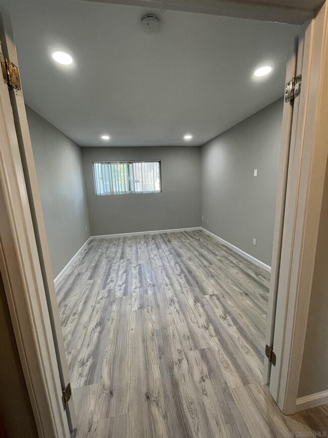 Foto del edificio - 6333 College Grove Way