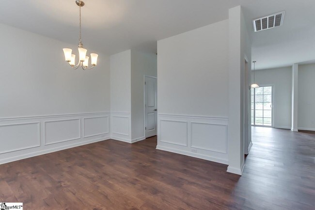 Foto del edificio - 321 New Spring Ln