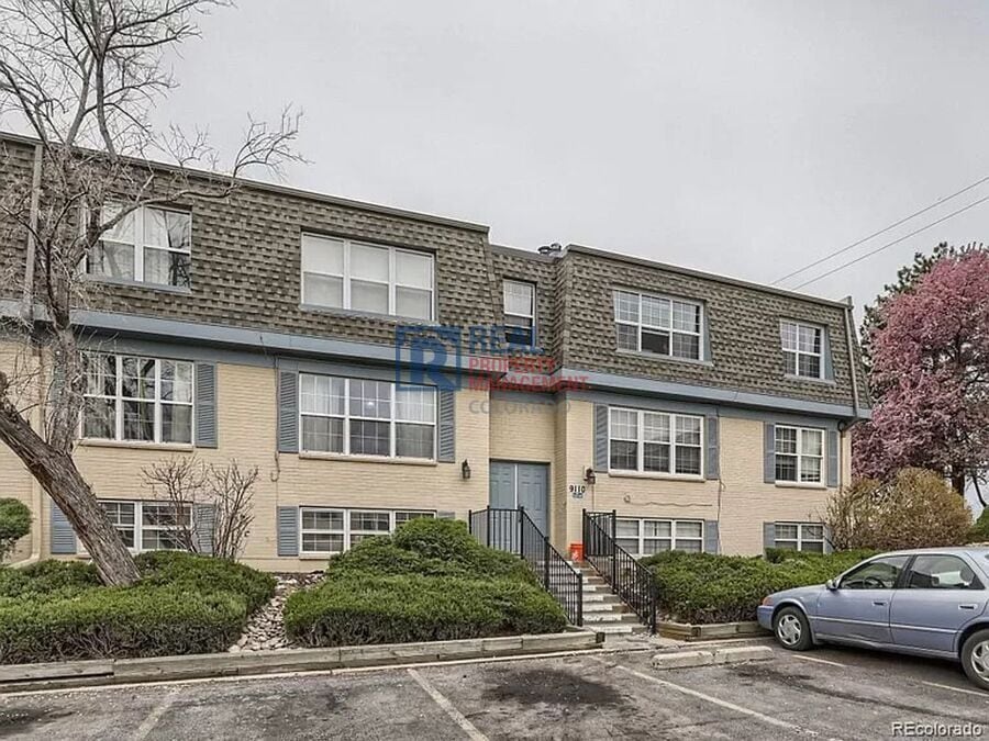 Primary Photo - 9110 E Girard Ave