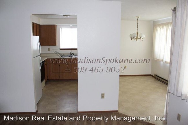 Foto del edificio - 4619 N Sullivan Rd