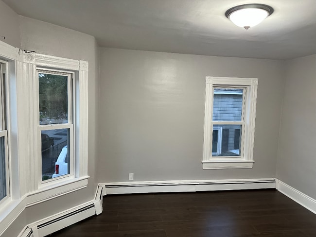 Photo - 16 Ashland Ave Apartment