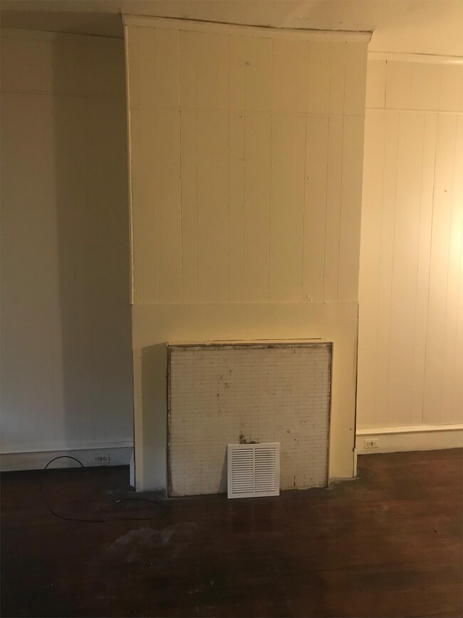 Foto del edificio - 2220 W Estaugh St