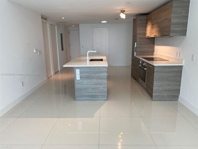Foto del edificio - 2 br, 3 bath Condo - 650 NE 32nd St Unit 1504