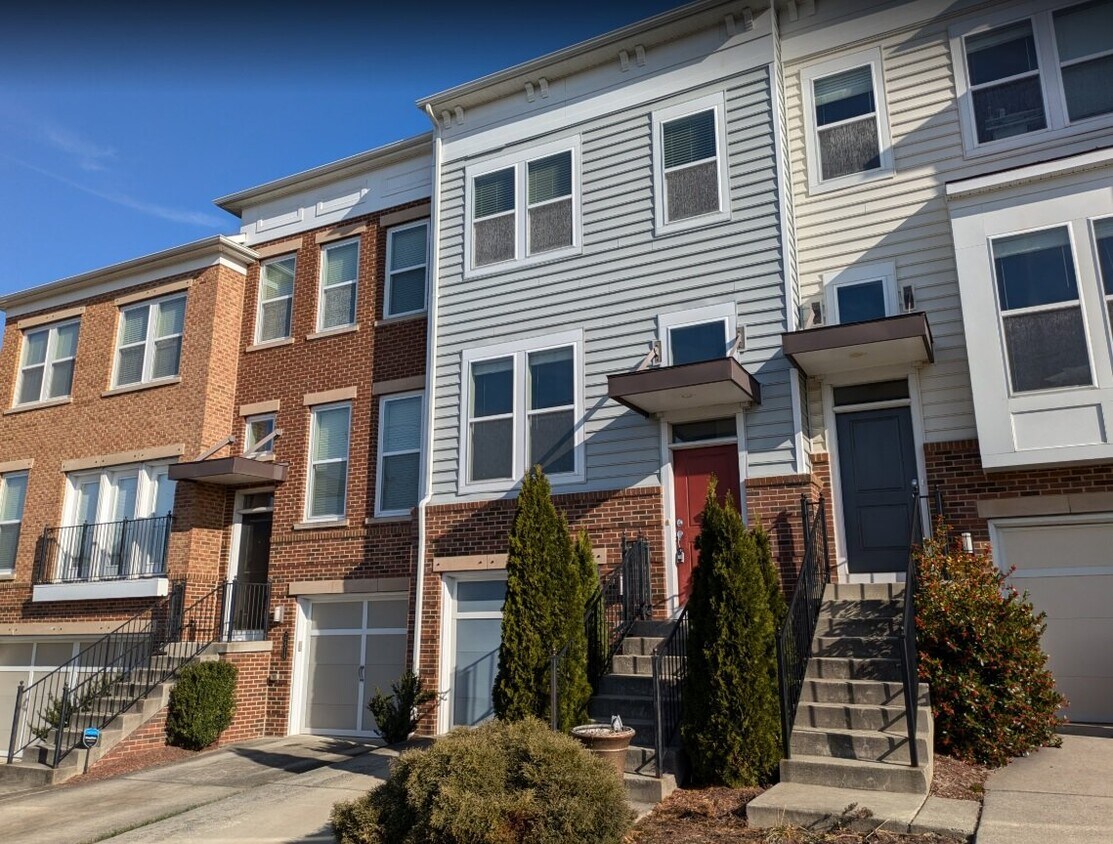 Foto principal - Brambleton Elegance: A Spacious Townhome Oasis