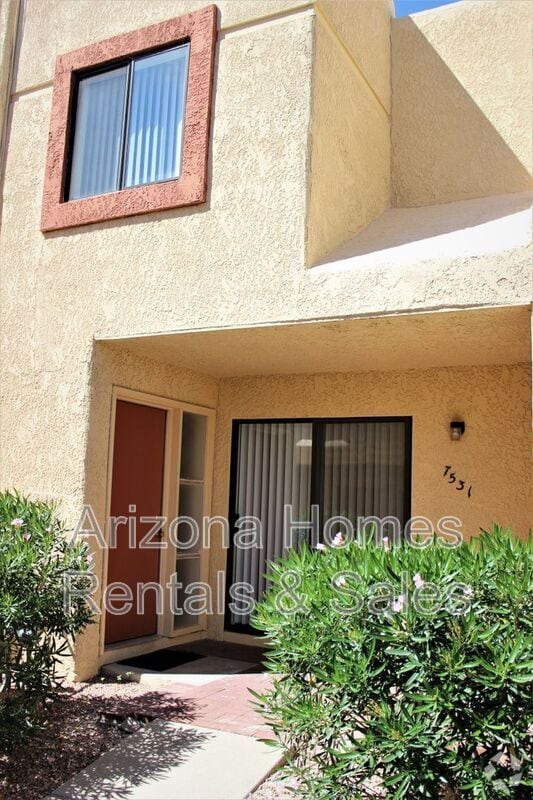 Building Photo - 7531 E Terrace Dr