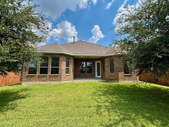Building Photo - 50 Wyatt Oaks Dr