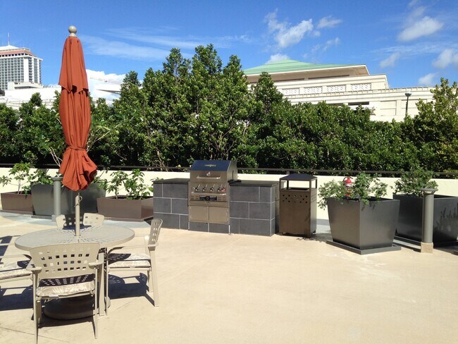 Foto del edificio - 1717 Ala Wai Blvd