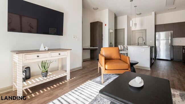 Foto del edificio - 10051 Perimeter Station Dr