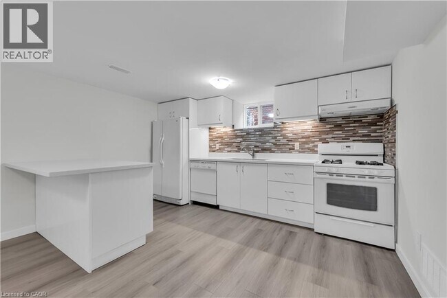 Photo du bâtiment - 17 Victor Blvd