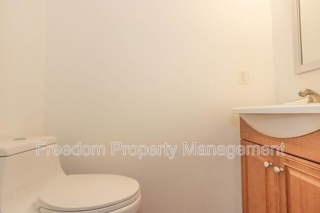 Building Photo - 13939 Preacher Chapman Pl
